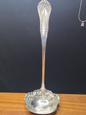 WM Rogers Silver Plated Serving Ladle